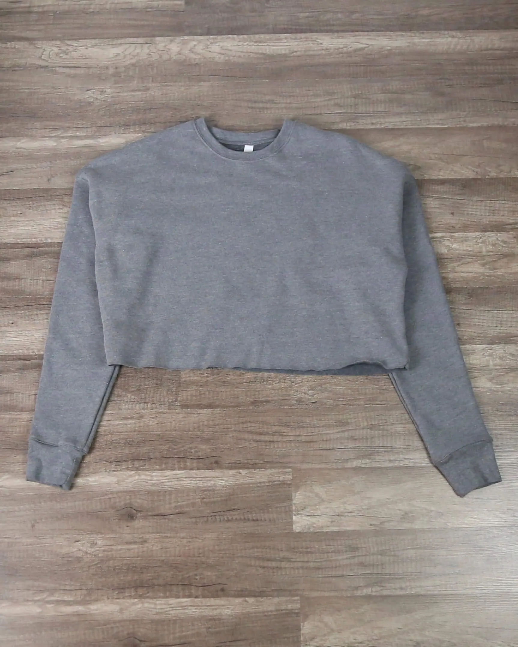 Distracted - Women's Cropped Crew Fleece Sweater in Heather Grey