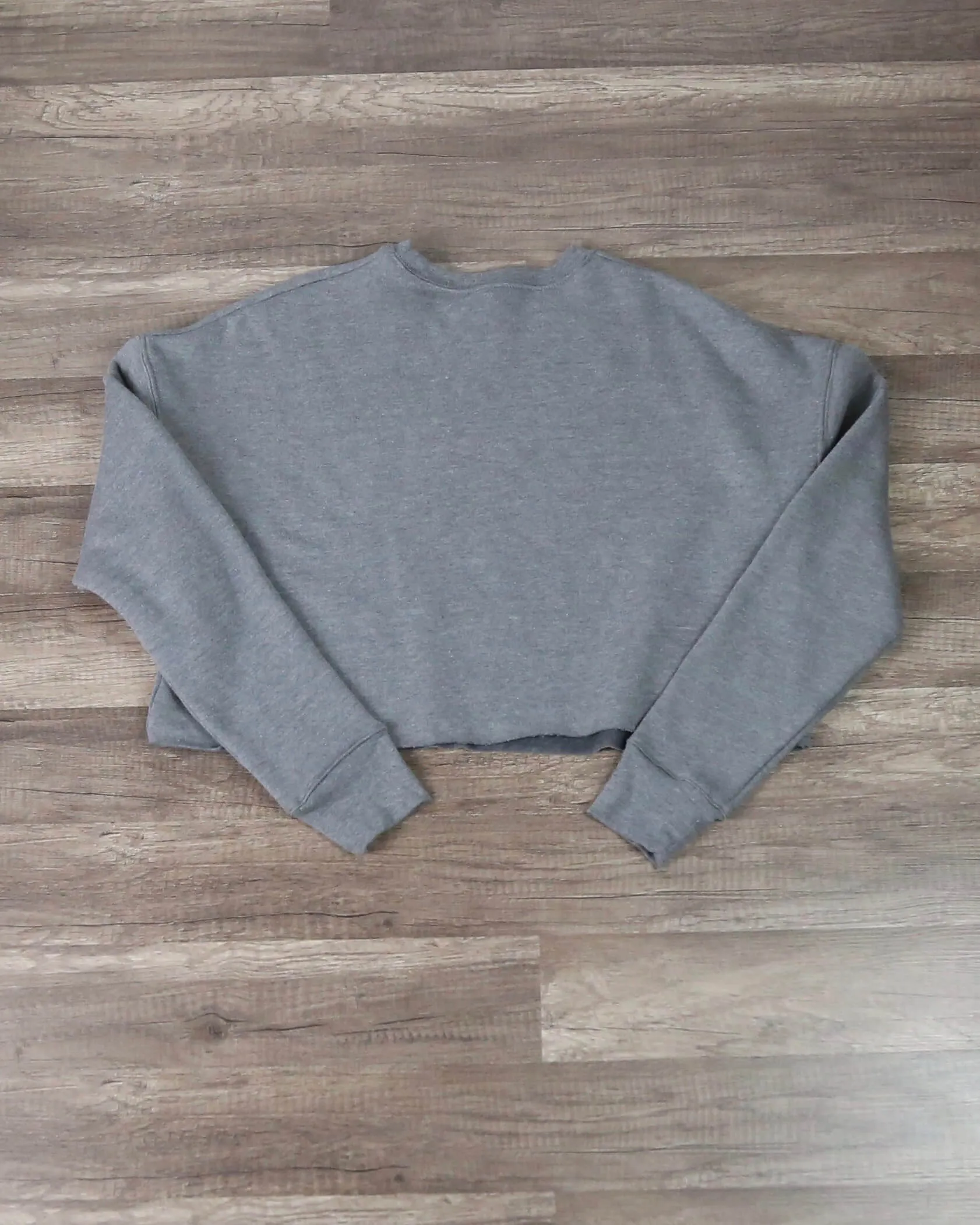 Distracted - Women's Cropped Crew Fleece Sweater in Heather Grey