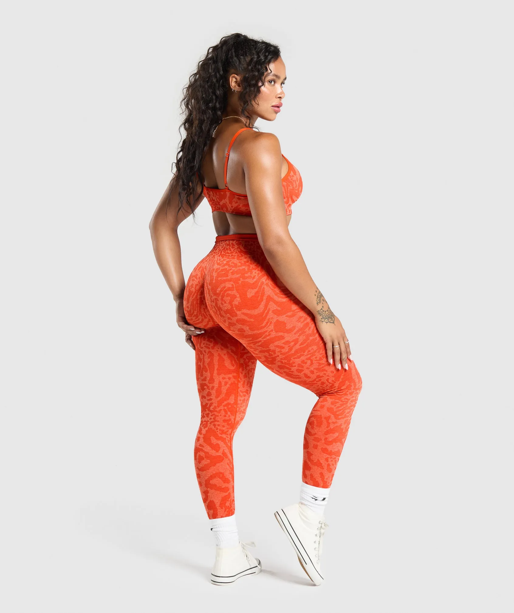 Sure! Here’s an optimized title for e-commerce:

Gymshark Adapt x Whitney Flare Leggings in Vibrant Flare Orange/Sorbet Orange - Stylish & Comfortable Activewear

Let me know if you need anything else!