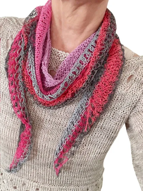 New! Pendola, a petite shawl