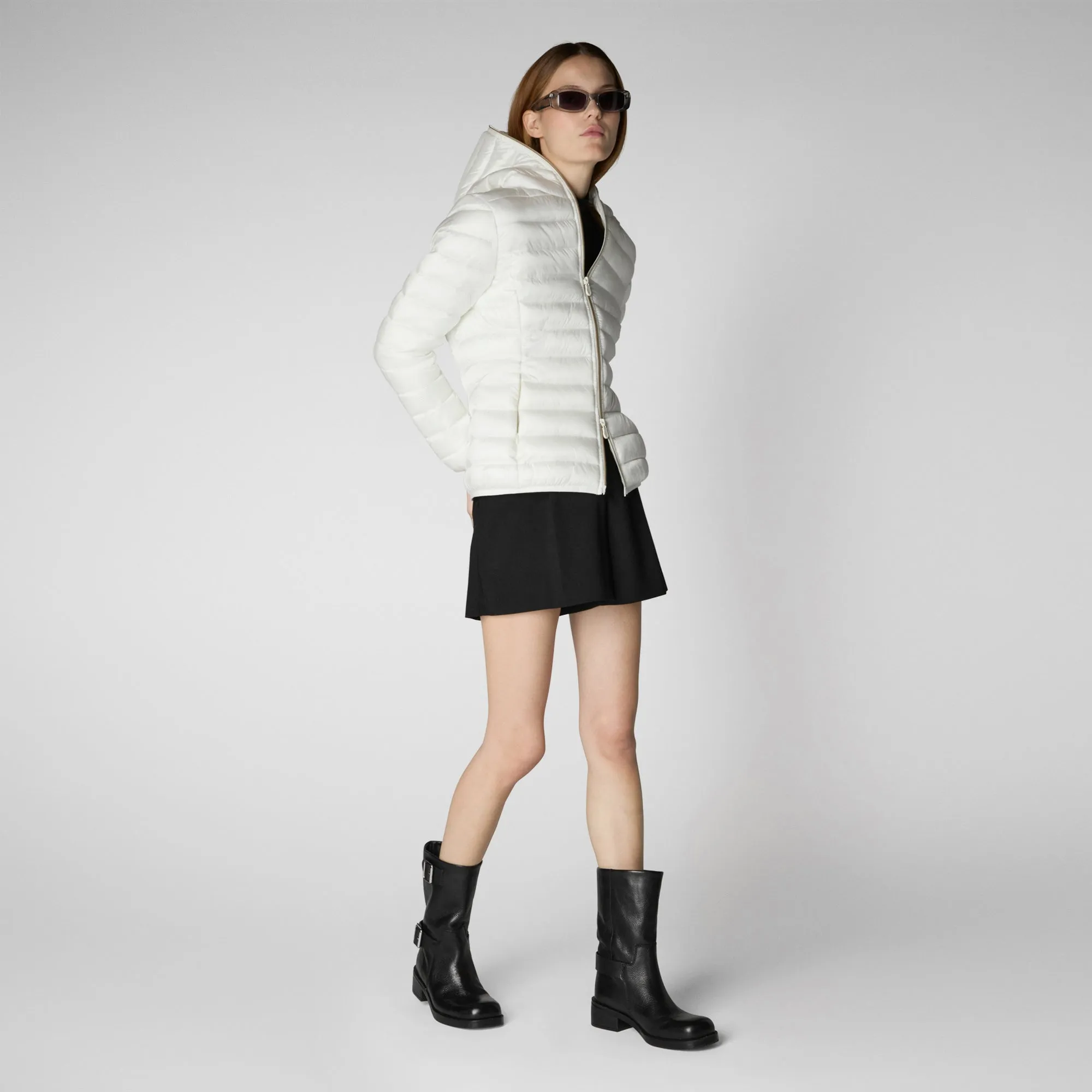 Woman's animal free hooded puffer jacket Alexis in off white